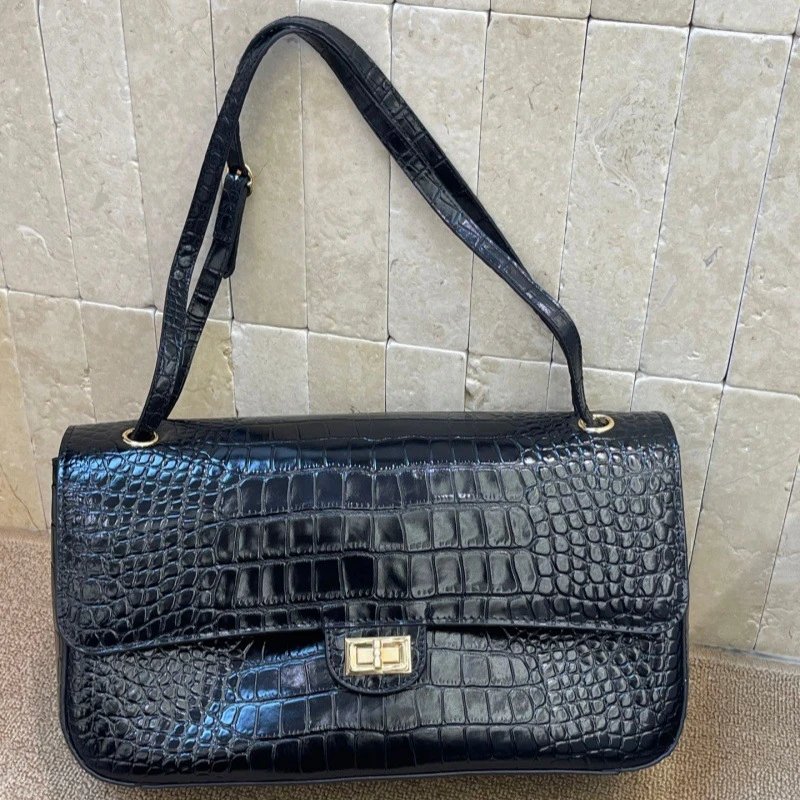 Jennie Performance Athletic Shoulder Crossbody