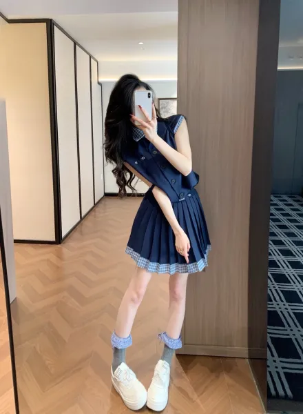 Design Pleated Skirt Set with Plaid Trim Navy Blue Schoolgirl-Style Dress - 2