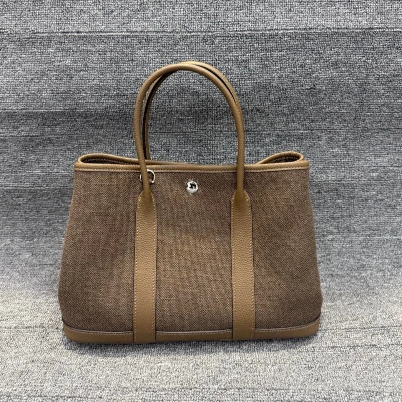 Togo Leather Large Capacity Commuting Tote Bag