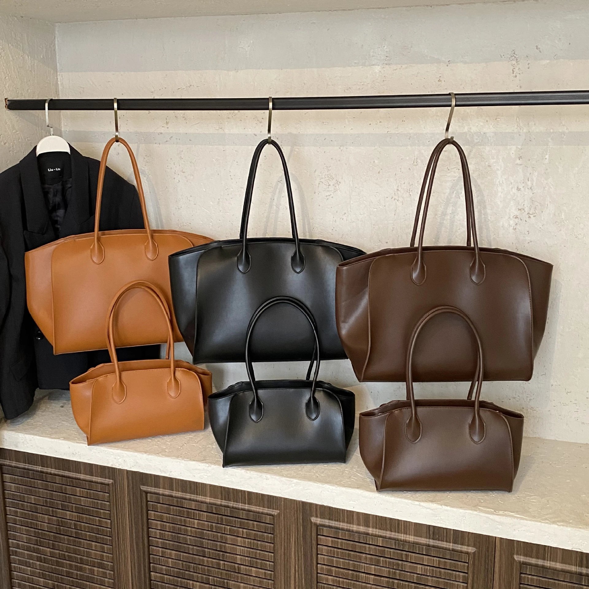 Lightweight Trendy Tote Bag Women Handbag