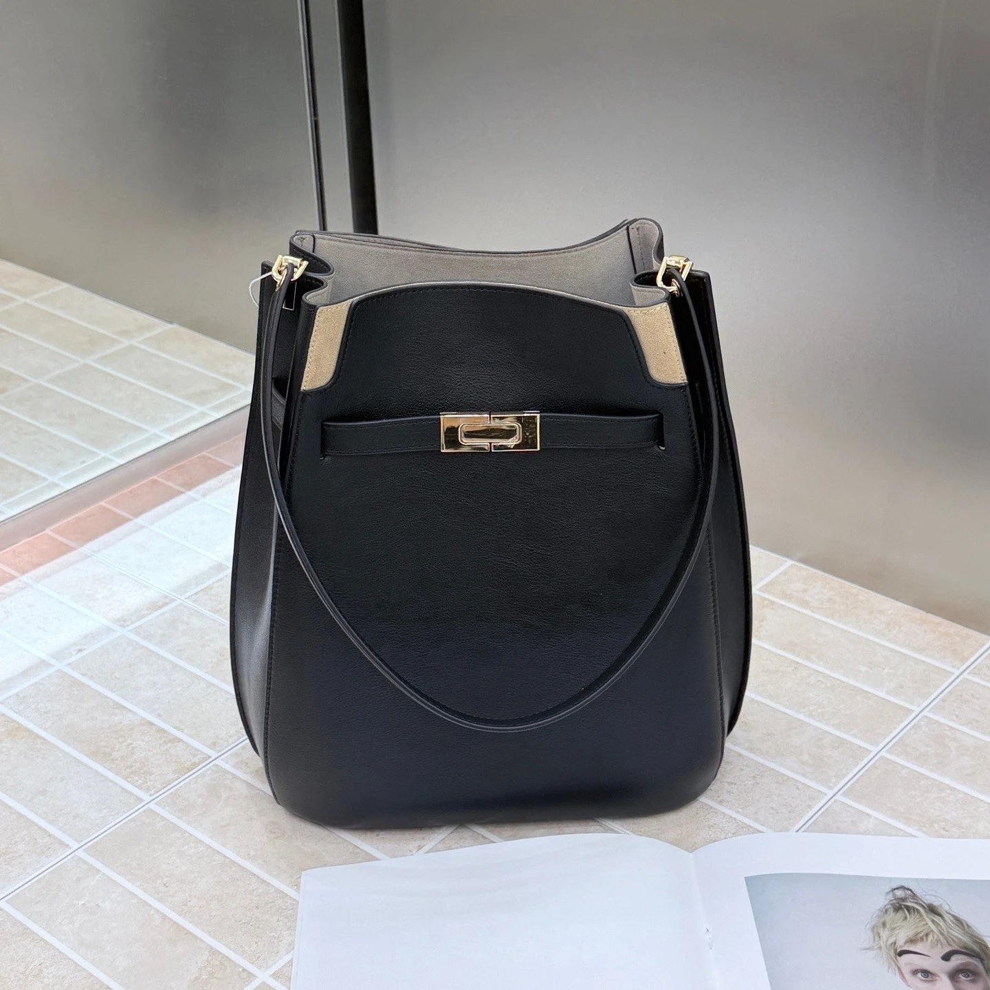 Premium TB New Bucket Bag Large Tote Bag