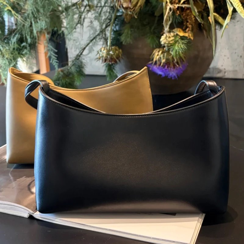 Row Alma Crossbody Bag Leather Handheld Office