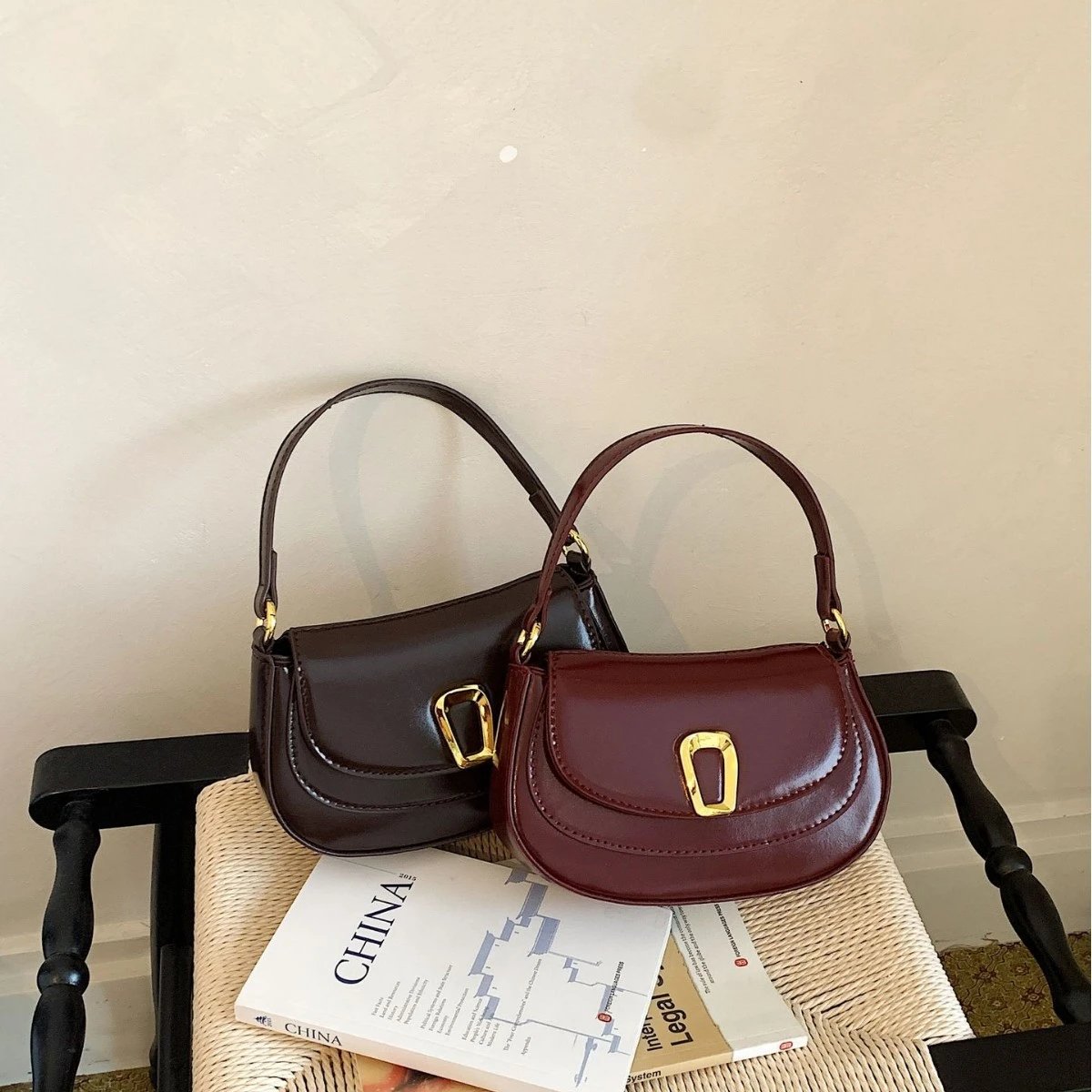 Lightweight Crossbody Bag Trendy Handbag Class
