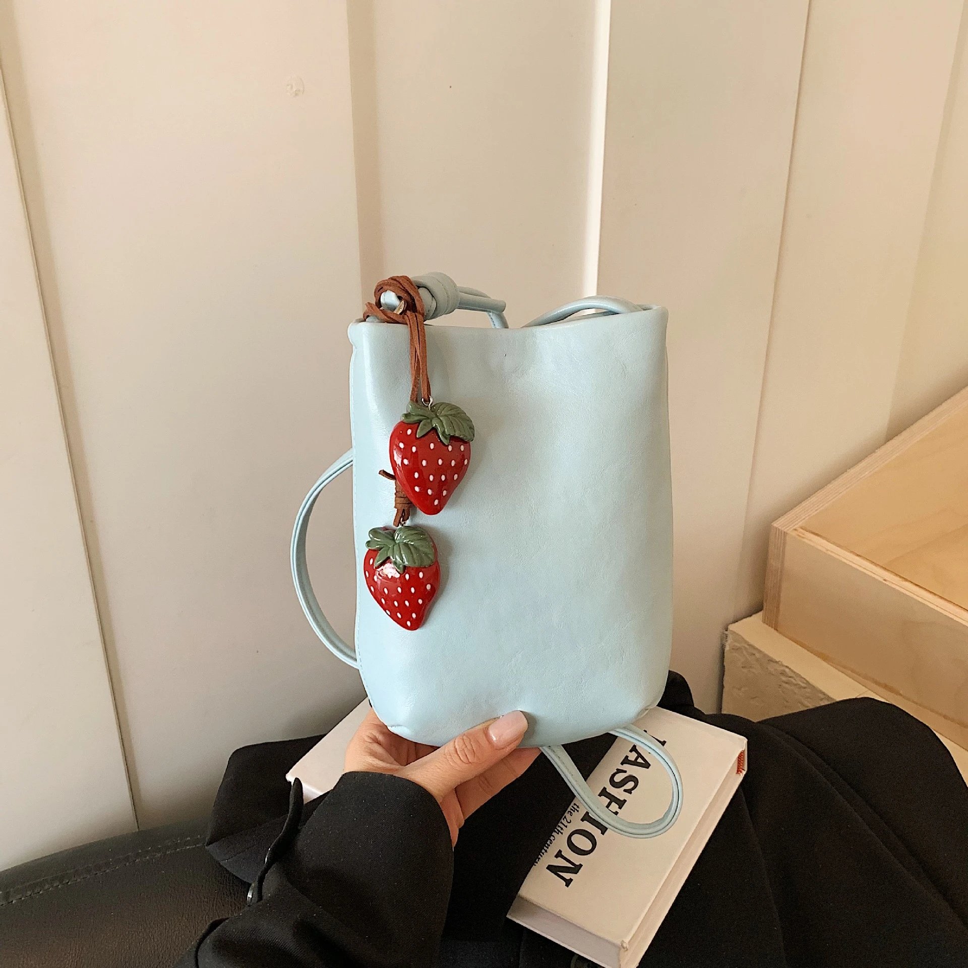 Fashion Trendy Strawberry Crossbody Bag Simple