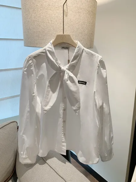 Design Bow-Neck Shirt White + Pleated Skirt Beige Handbag - 6