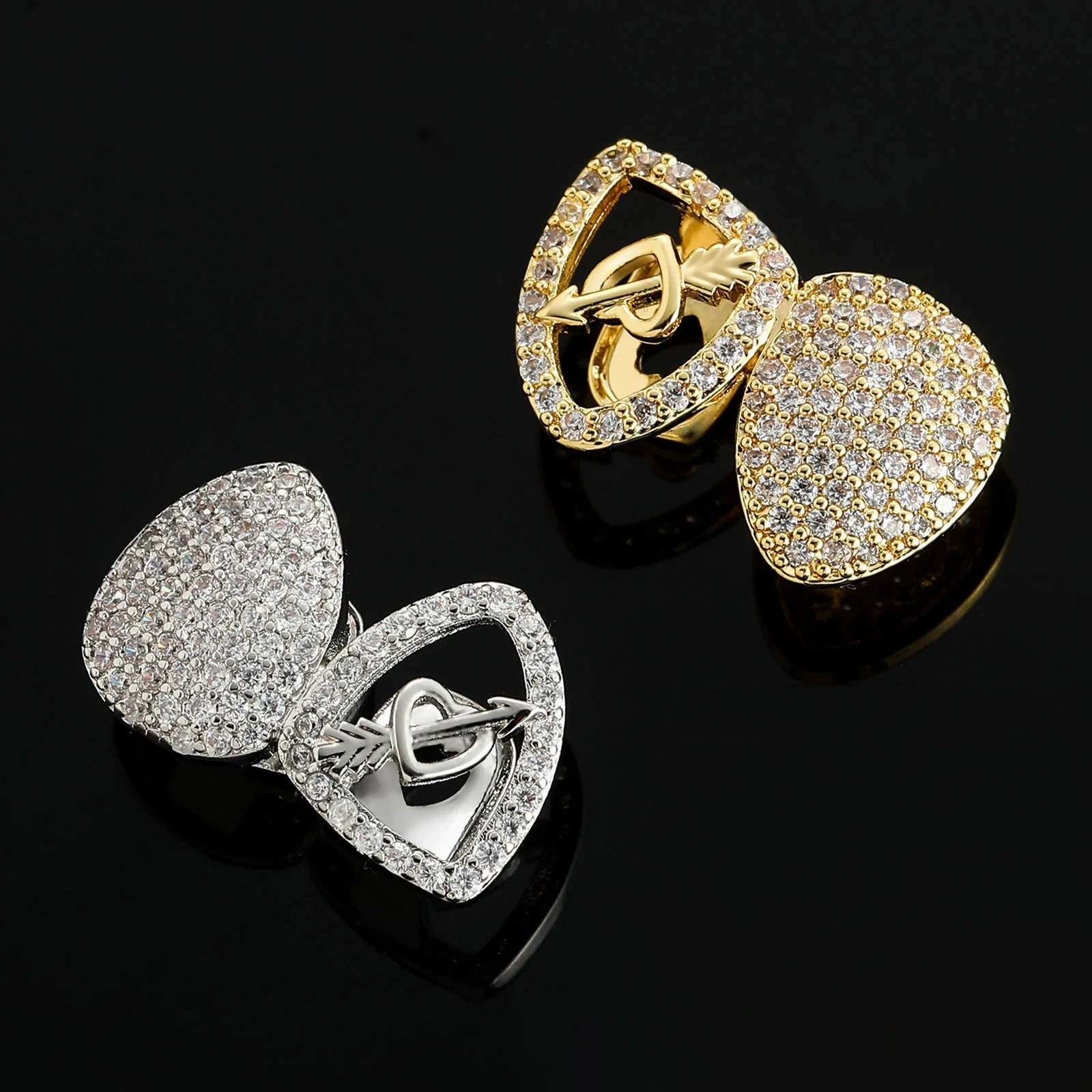 Double Diamond Tooth Ring