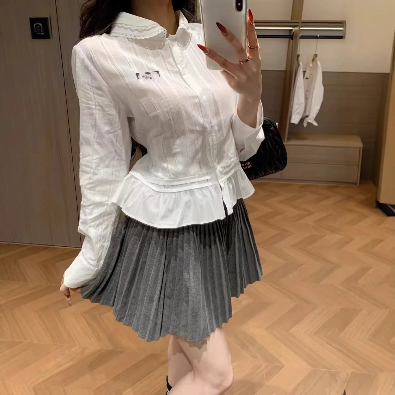 White Lace Collar Ruffle Hem B