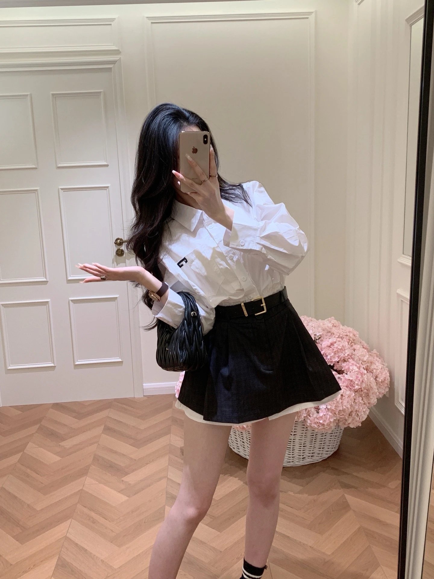 Design Oversized Shirt with Logo Patch + Pleated Skirt Set Black / White - 2