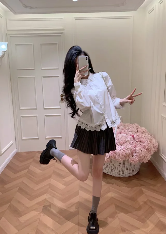 Unbranded Shirts Lace-trim button-up shirt with floral lace collar and cuffs product detail image 1