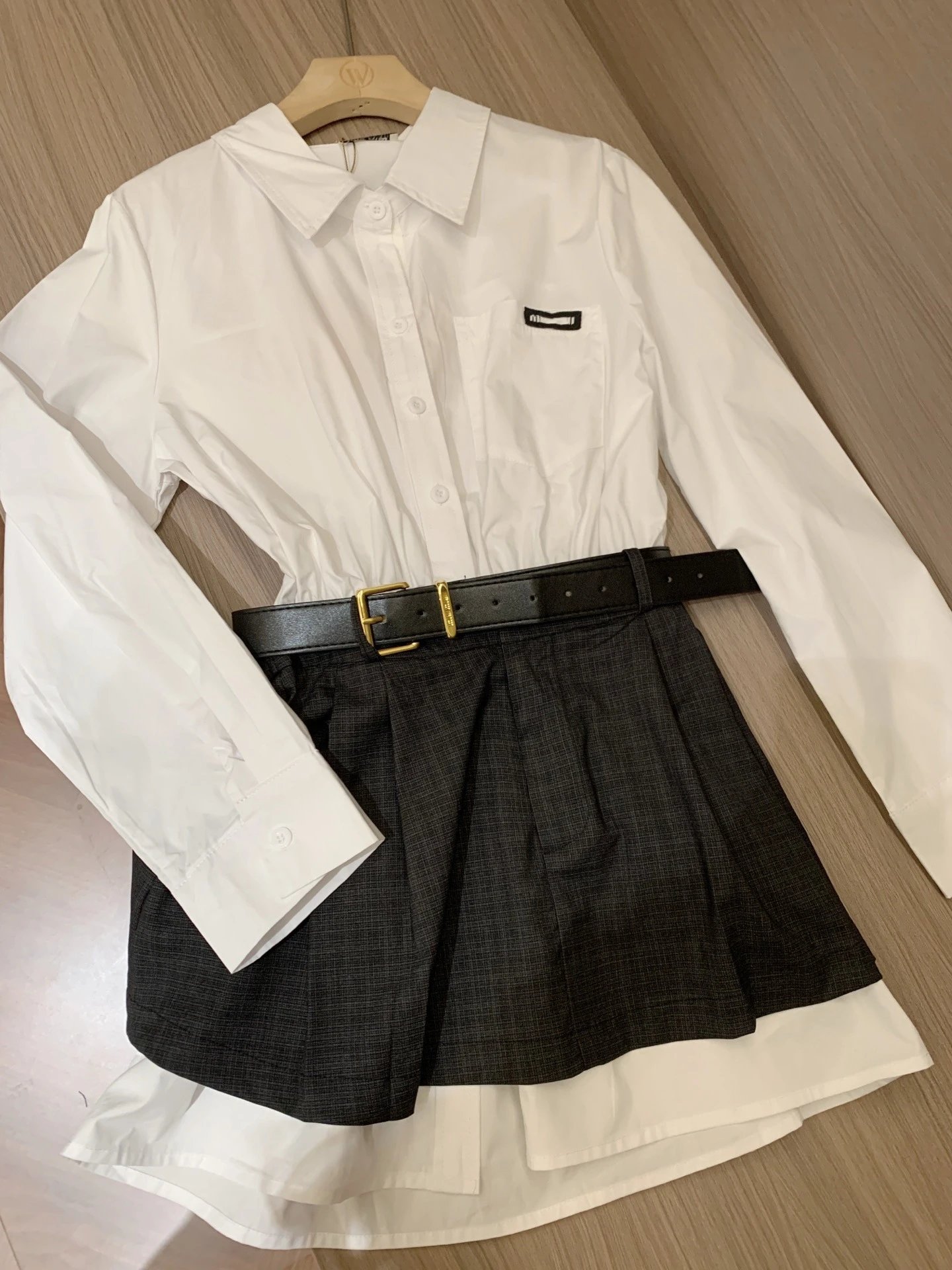 Design Oversized Shirt with Logo Patch + Pleated Skirt Set Black / White - 7