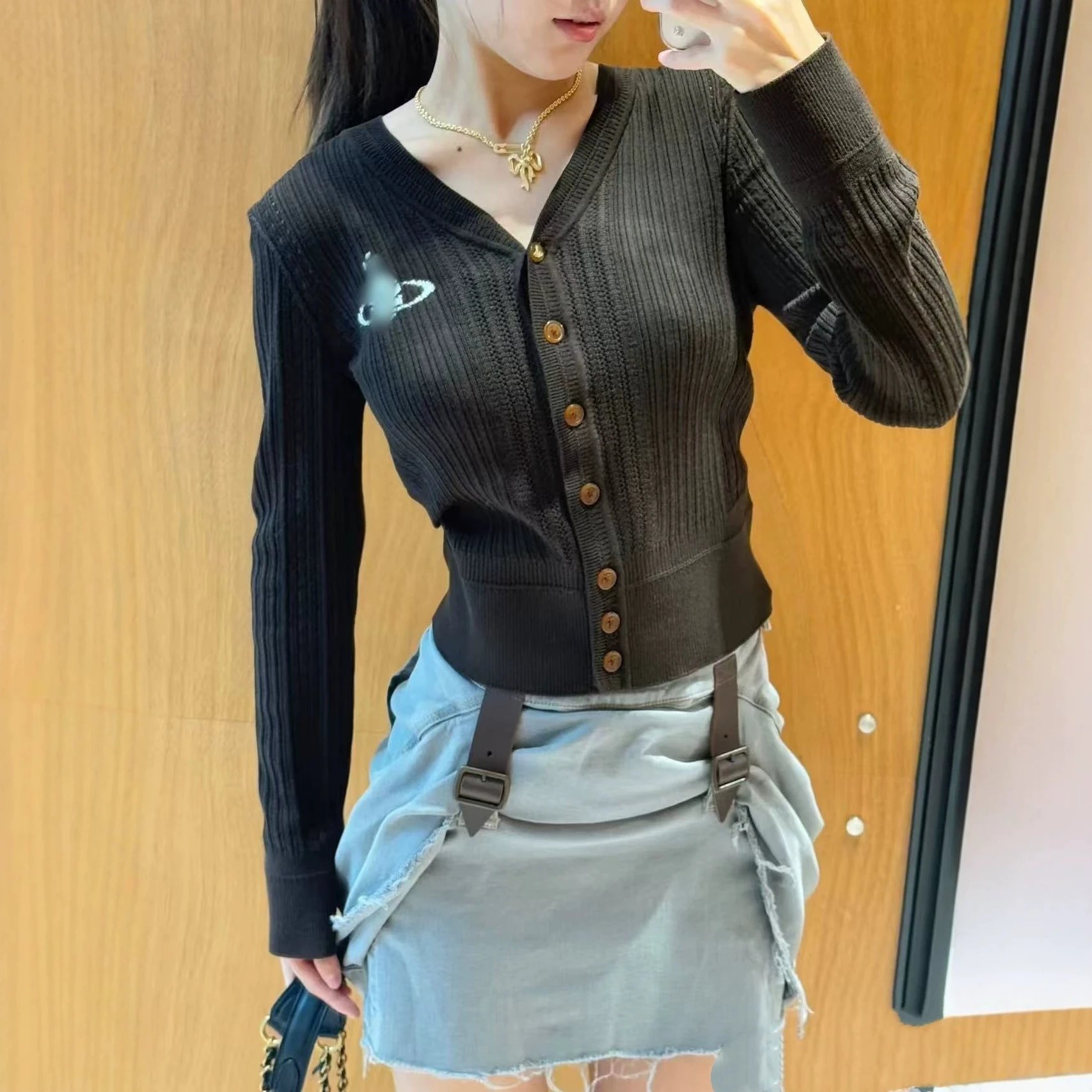 High Quality Saturn Knit V Neck Long Sleeve To