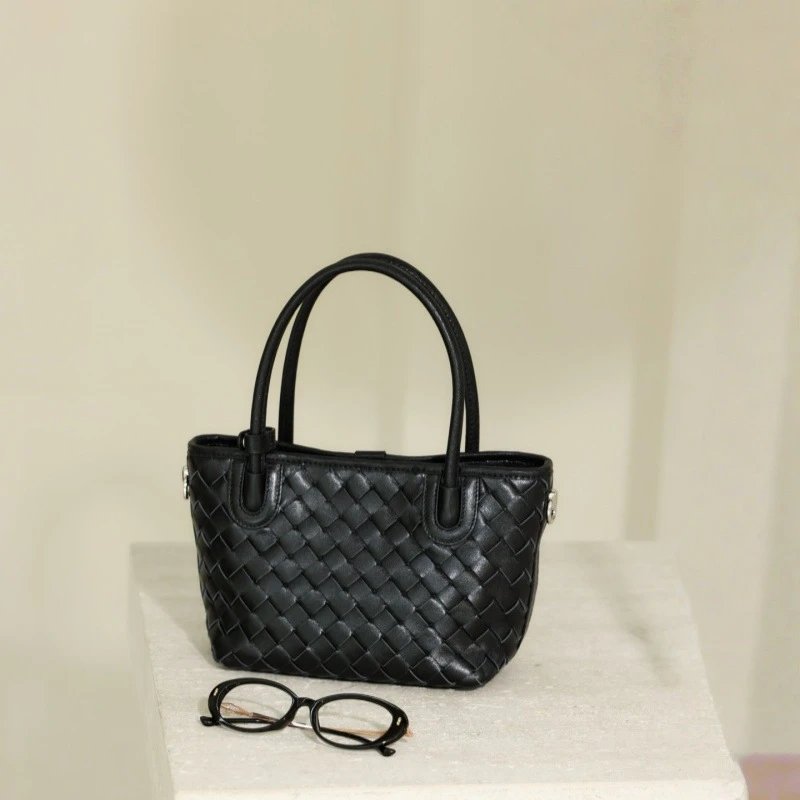 Premium Leather Crossbody Bag Performance Hand