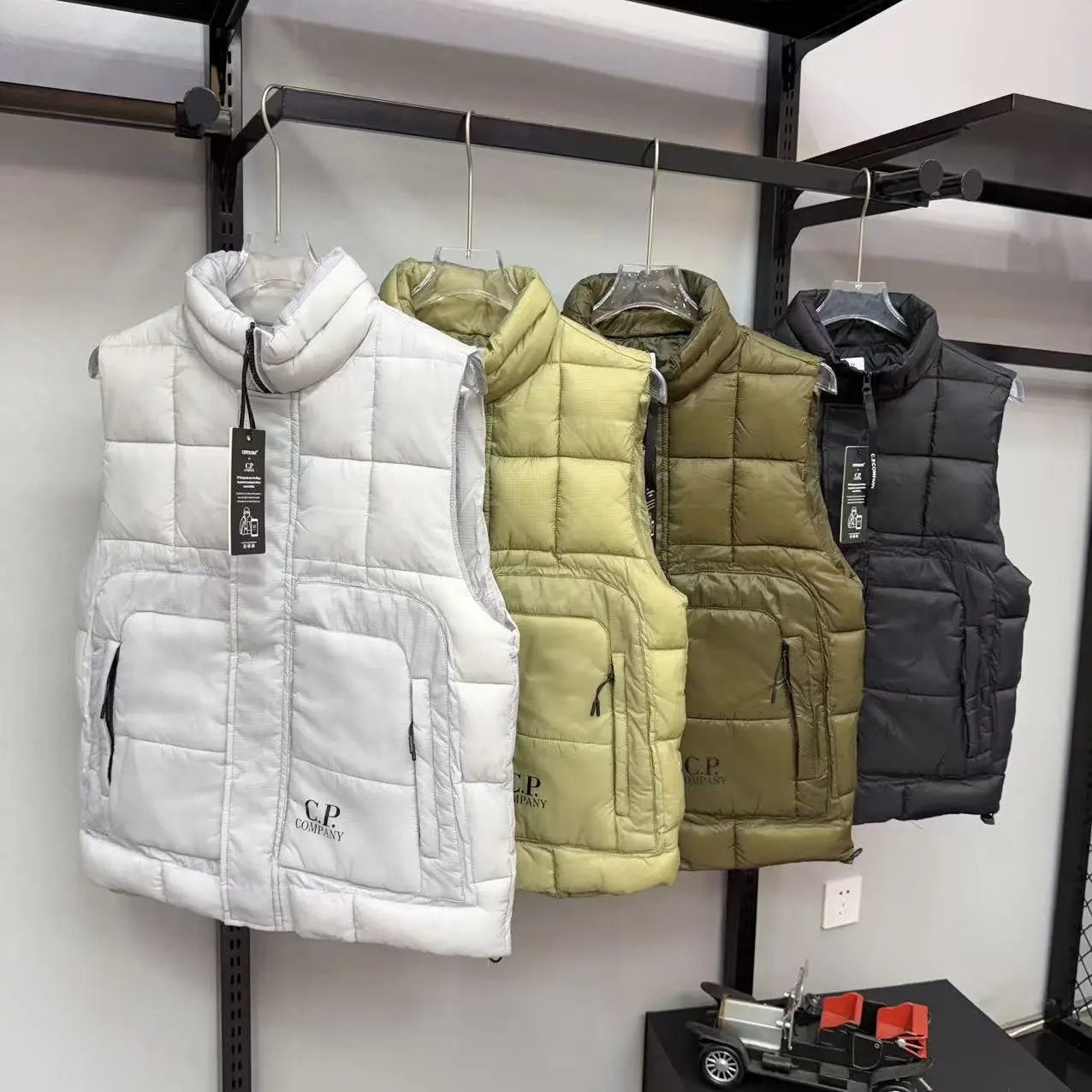 CP COMPANY Performance Athletic Windproof Vest