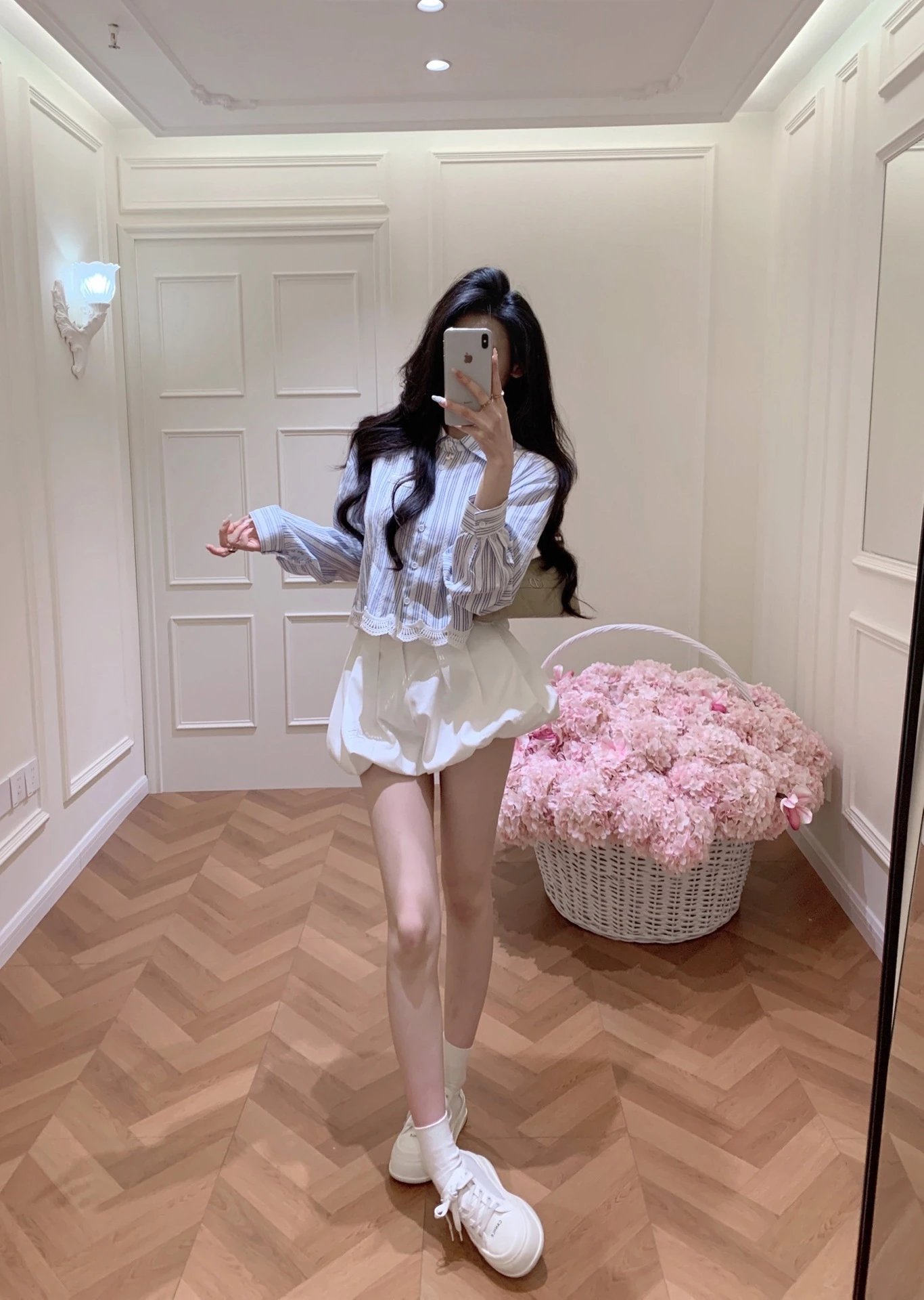 Design Striped Lace-Trim Shirt and Puff Shorts Set in Blue-White - 4