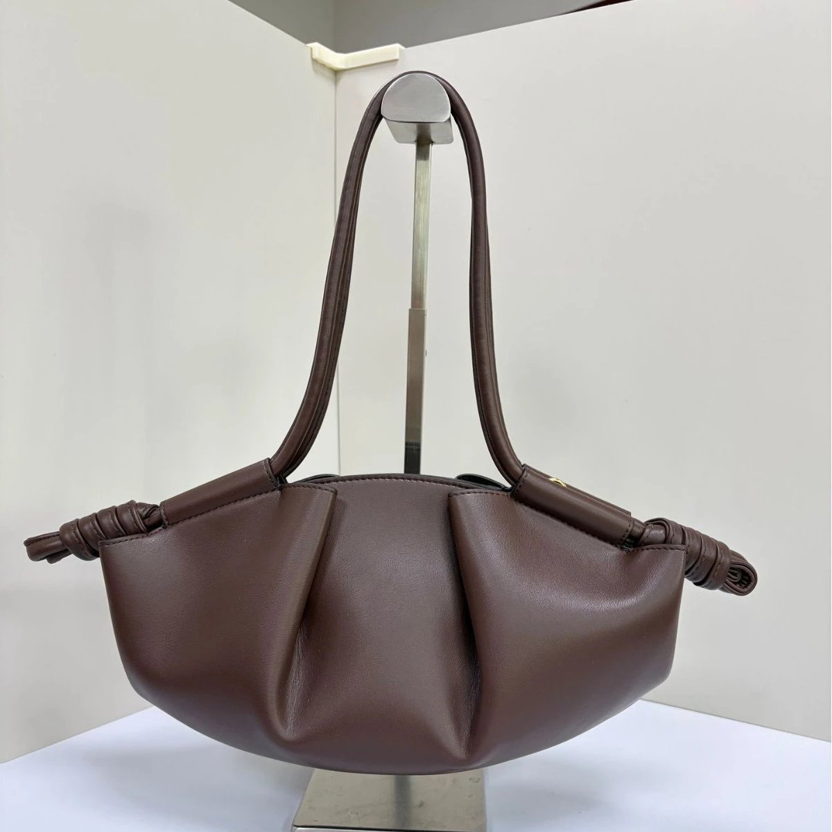 Luojia 26 New Cloud Bag Fashion High Quality P