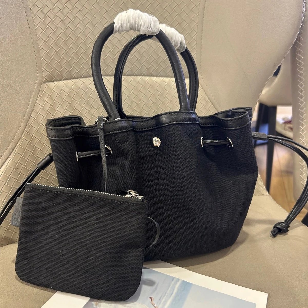 26 New Korean Minimalist Canvas Crossbody Bag