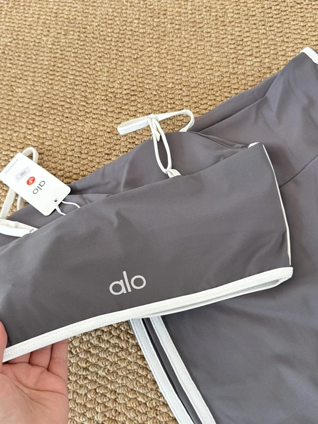 Alo Matching Sets Camisole and flared pants set with contrast side stripes product detail image 6