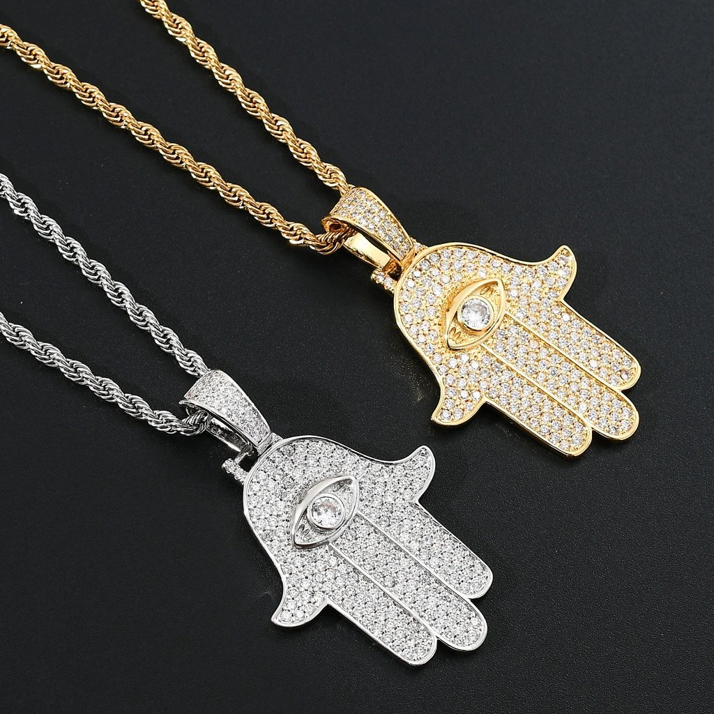 Fatiya Pendant Necklace