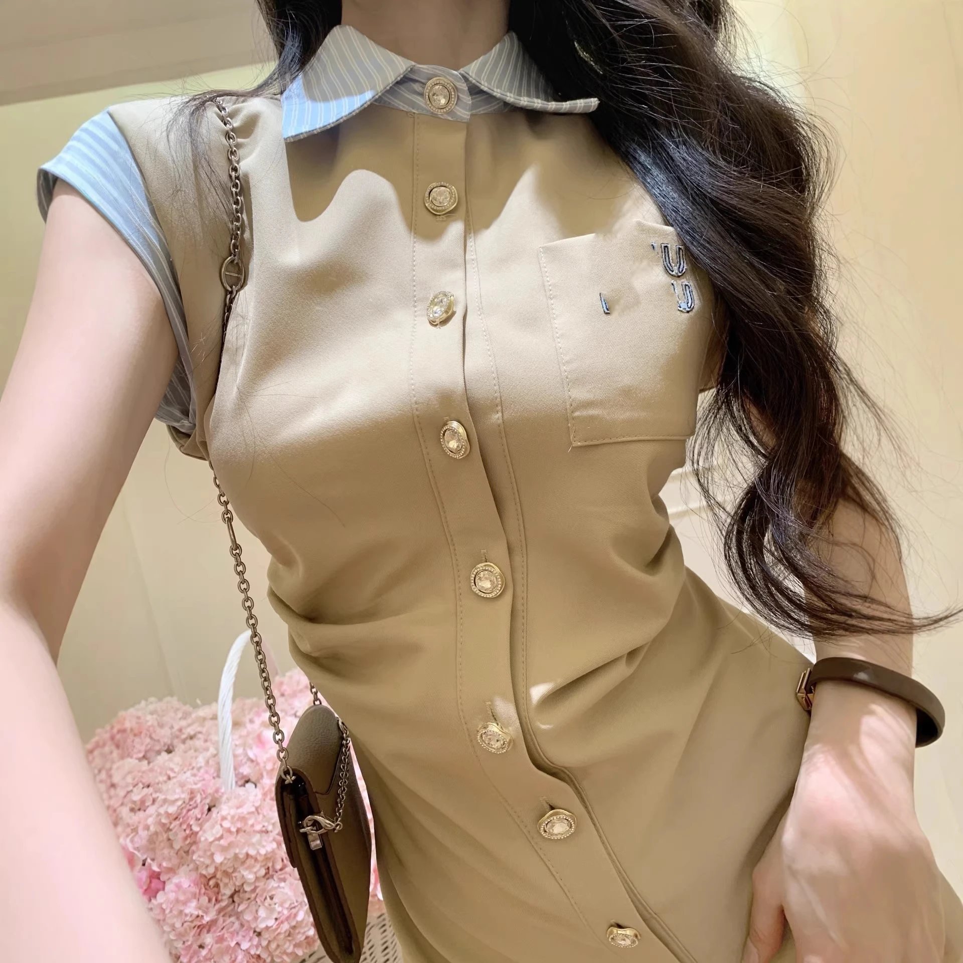 Miu Dresses Sleeveless button-front shirt dress with striped contrast collar image 2