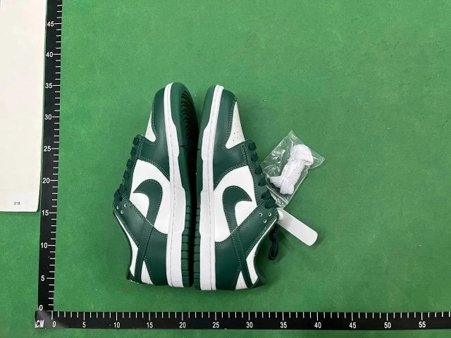 Nike Dunk SB Shoes: seller detail photo 4