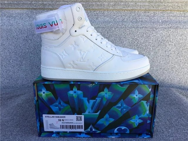 LV Louis Vuitton Shoes: seller detail photo 6