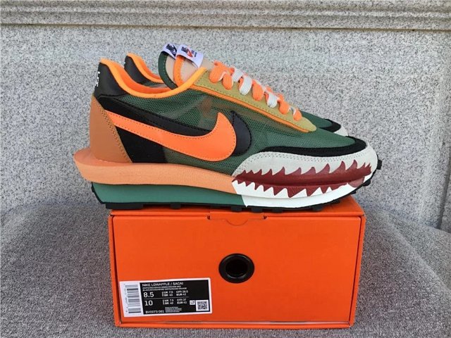 Nike Vaporwaffle shoes: seller detail photo 13