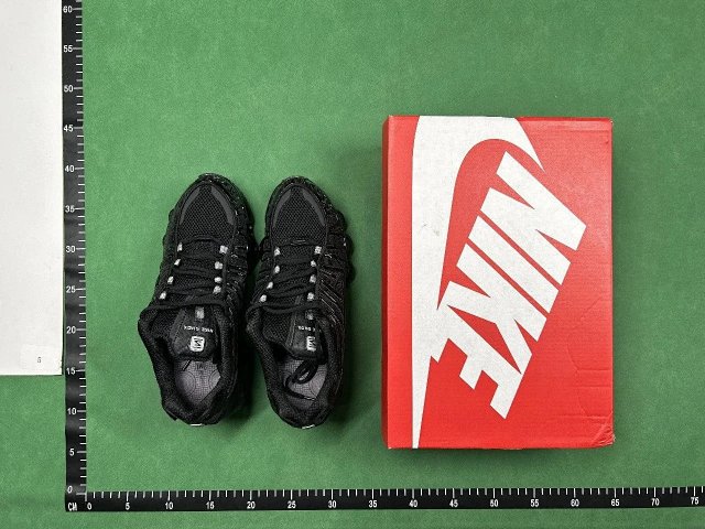 NIKE Shox TL Sneakers: seller detail photo 6