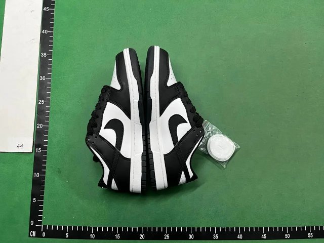 Nike Dunk SB Shoes: seller detail photo 3