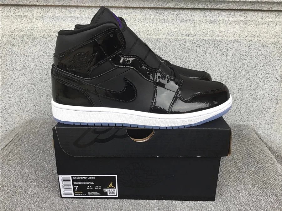 Air Jordan 1 AJ1 Sneakers | 15 colorways