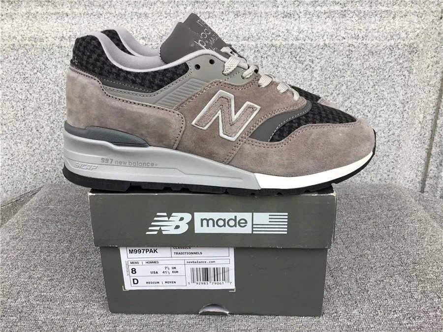 New Balance 997 Sneakers
