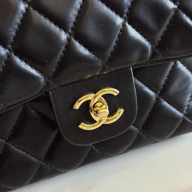 Miu handbag: seller detail photo 9