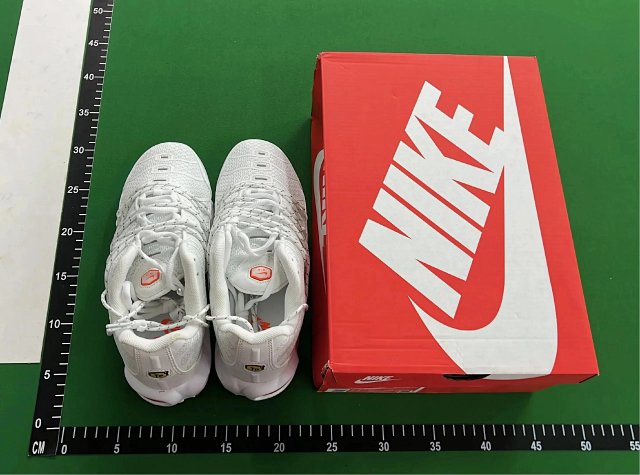 Nike Air Max Plus TN Sneakers: seller detail photo 3