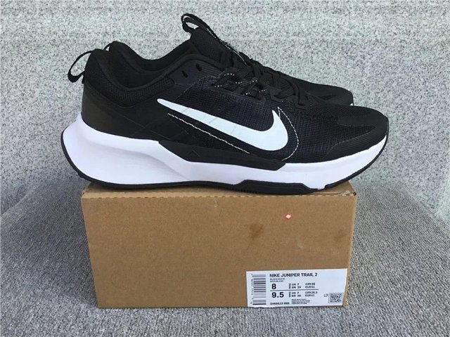 Nike Zoom Vomero 5 Sneakers: seller detail photo 9