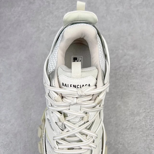 Balenciaga Track Shoes: seller detail photo 4