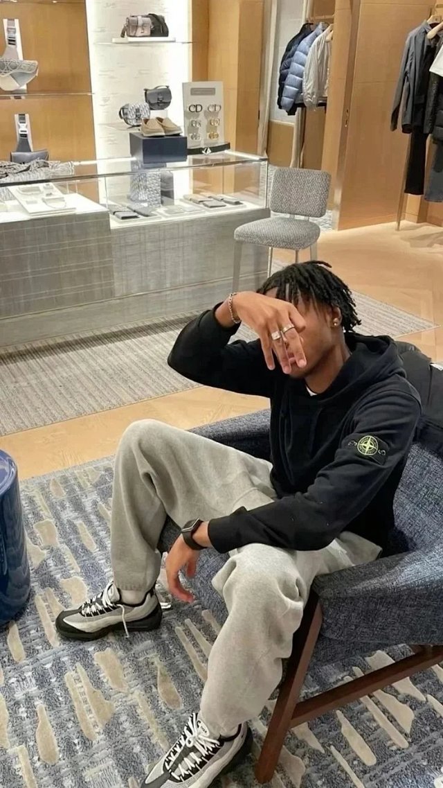 Stone Island Hoodie: seller detail photo 3