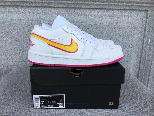 Air Jordan 1 AJ1 Sneakers: seller detail photo 6