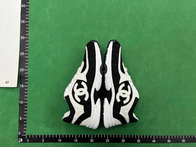 Chanel Sneakers: seller detail photo 3