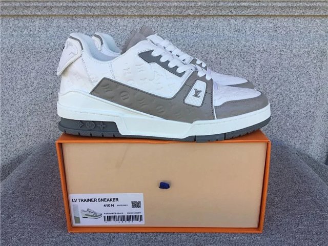 LV Louis Vuitton Trainer Shoes: seller detail photo 6