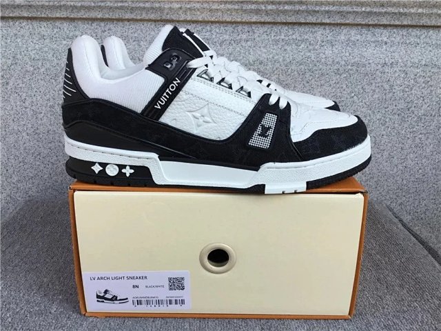 LV Louis Vuitton Trainer Shoes: seller detail photo 8