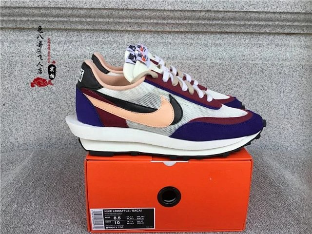 Nike LDWaffle Shoes: seller detail photo 4