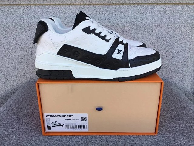 LV Louis Vuitton Trainer Shoes: seller detail photo 5