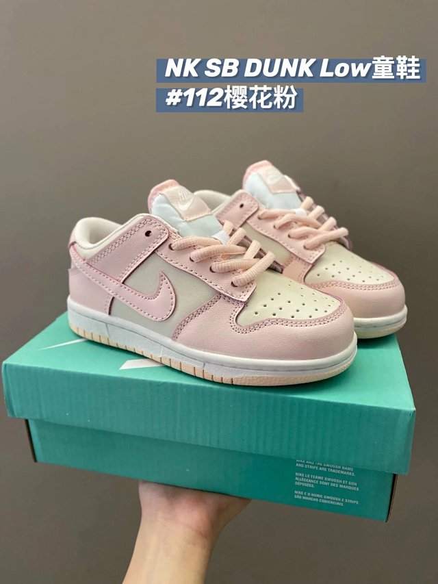 Nike Dunk Sneakers: seller detail photo 2