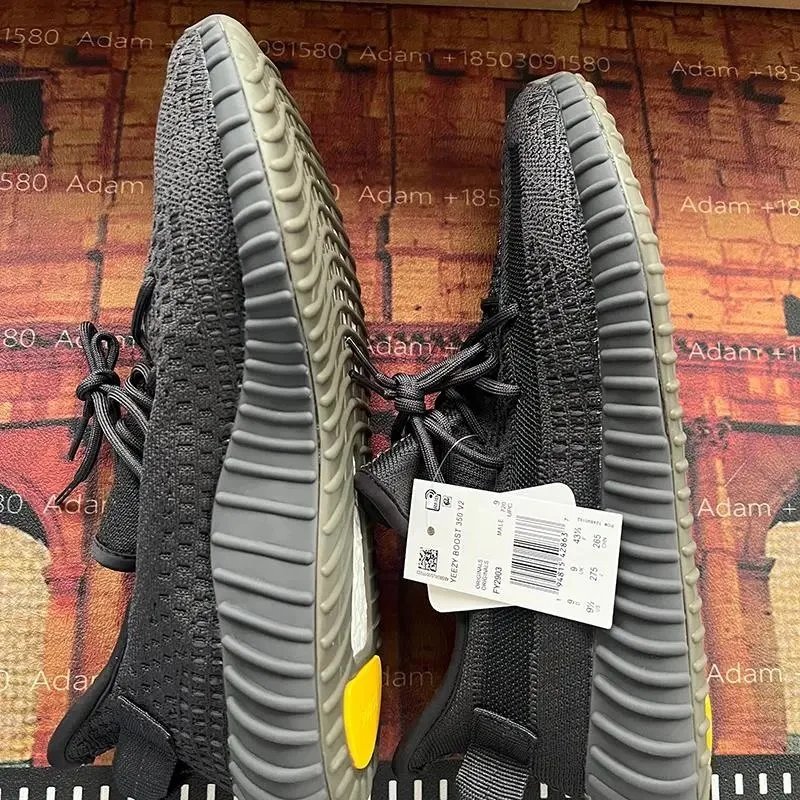 Yeezy Boot 350 Sneakers