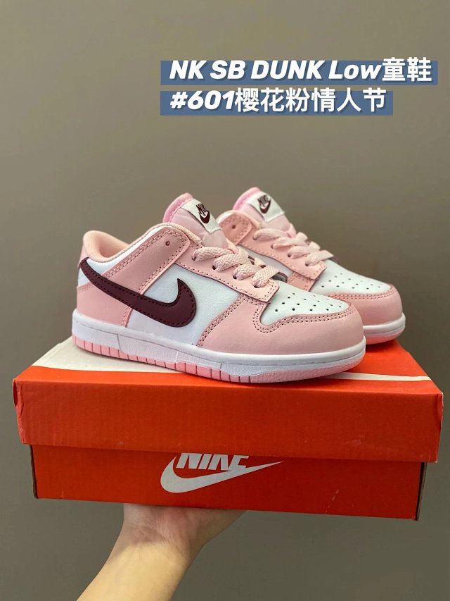 Nike Dunk Sneakers: seller detail photo 3