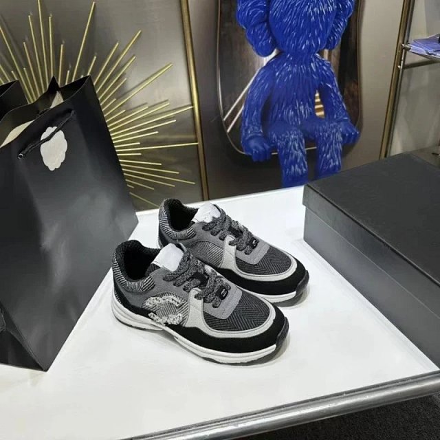 Chanel Sneakers: seller detail photo 7