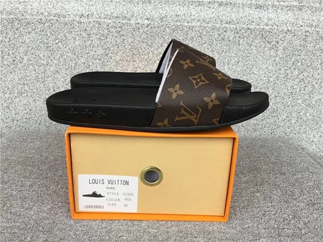 LV Louis Vuitton Slides: seller detail photo 2