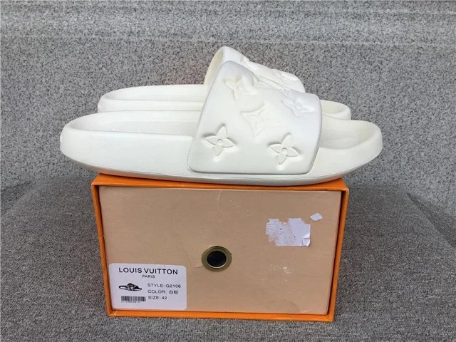 LV Louis Vuitton Slides: seller detail photo 8