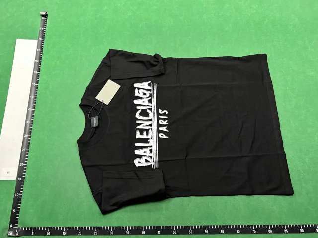 Balenciaga T-shirt TEE: seller detail photo 2