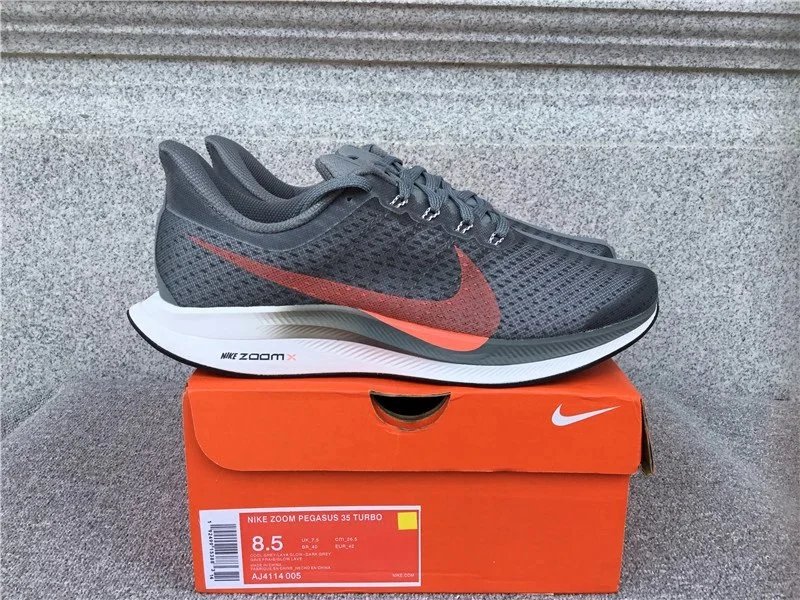 Nike Zoom Pegasus Sneakers
