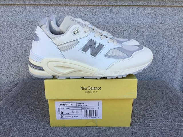 New Balance 990 Sneakers: seller detail photo 7